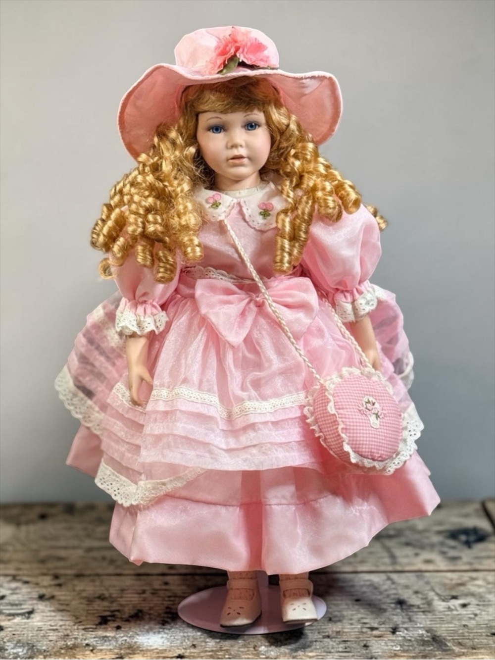 MADISON LEE Limited Collection 58/4950 Doll w/Stand